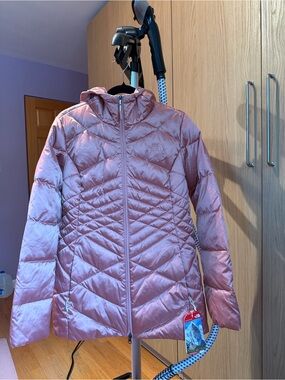 The North Face Women's Rose Pink Quilted Hooded Puffer Jacket